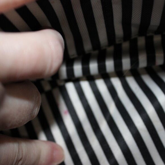 Kate Spade Pebbled Leather Purse Large Cream Black Handbag Satchel Bag 2 Tone - Picture 7 of 11